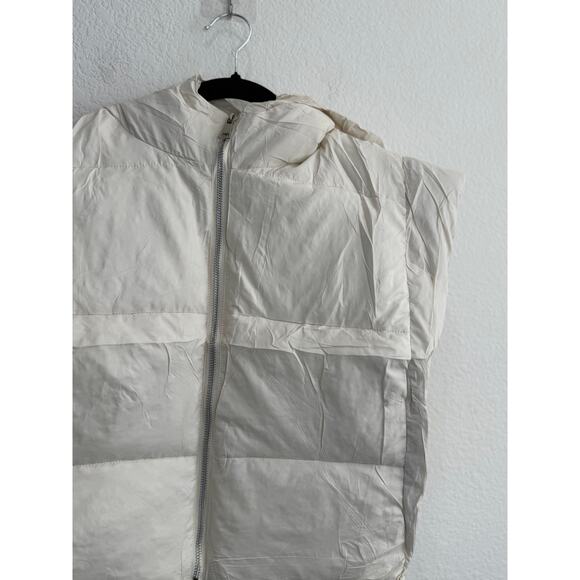 NWT Women's White Puffer Vest Jacket with Hoodie Open Side Tie Y2k 2XL - Picture 3 of 10